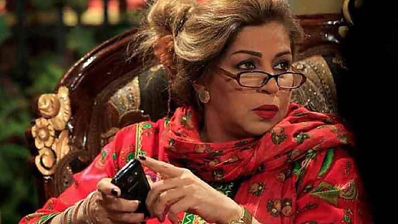 بالفيديو.. فخرية خميس توجه رسالة لجمهورها من داخل المستشفى