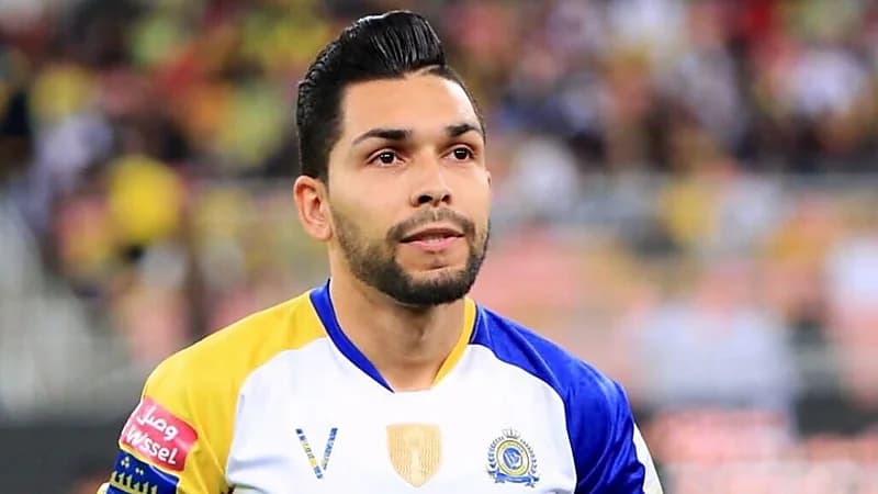 بيتروس يقترب من الانضمام لفريقه الجديد بعد رحيله عن النصر