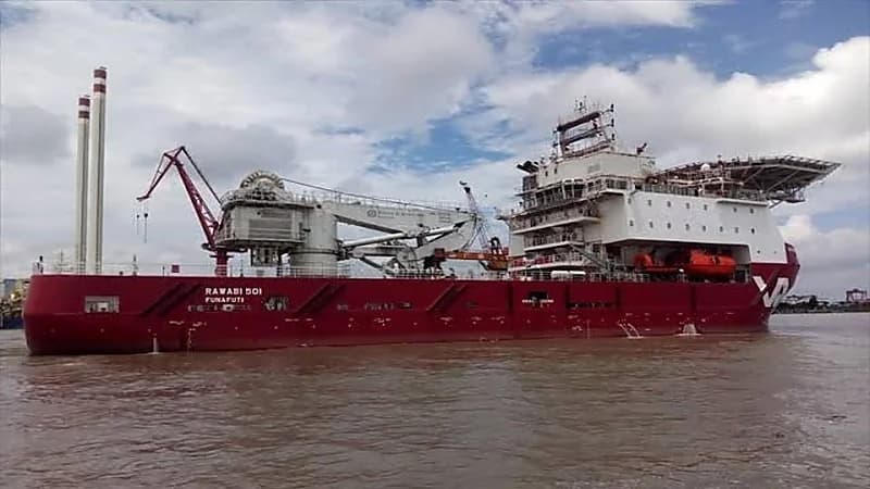 اختطاف سفينة شحن تحمل معدات طبية قبالة الحديدة