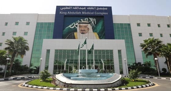 بالصور.. مجمع الملك عبدالله الطبي يستضيف برنامج " القيادة الآمنة "