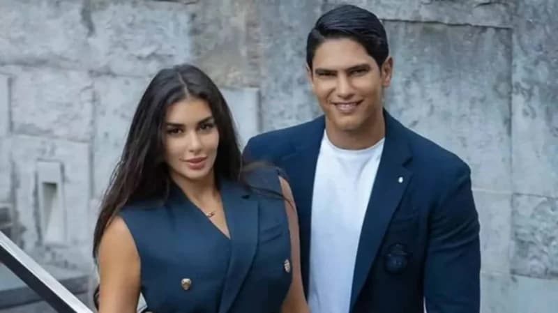 صورة تثير الجدل حول عودة ياسمين صبري وأبوهشيمة