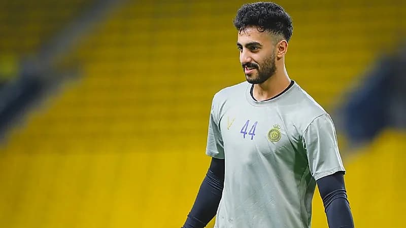 النصر يغري العقيدي بعرض جديد