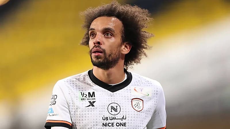 "مارتينيز" يودع رسميًا صفوف الشباب