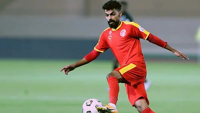 القادسية يحسم موقفه من عرضي الشباب والتعاون بشأن ضم حسن العمري