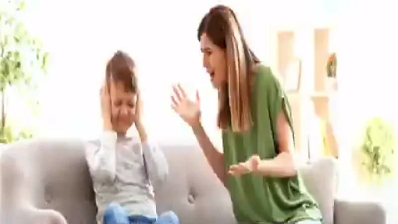 أخصائية نفسية: الصراخ على الأطفال يسبب ردود فعل عدوانية منهم