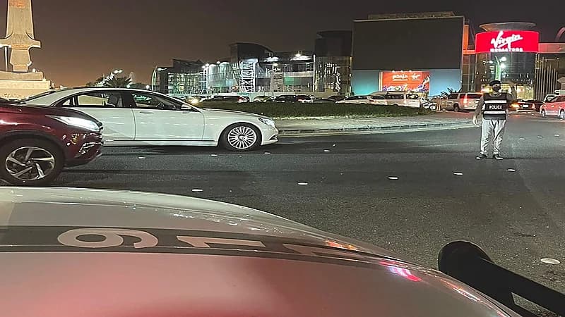 بالصور .. مرور جدة يواصل تنظيم الكثافة المرورية على الطرق خلال شهر رمضان