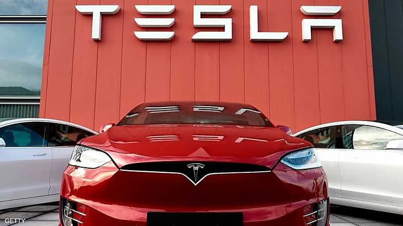 عملاء يرفعون دعوى جماعية ضد" تسلا " بسبب التضليل