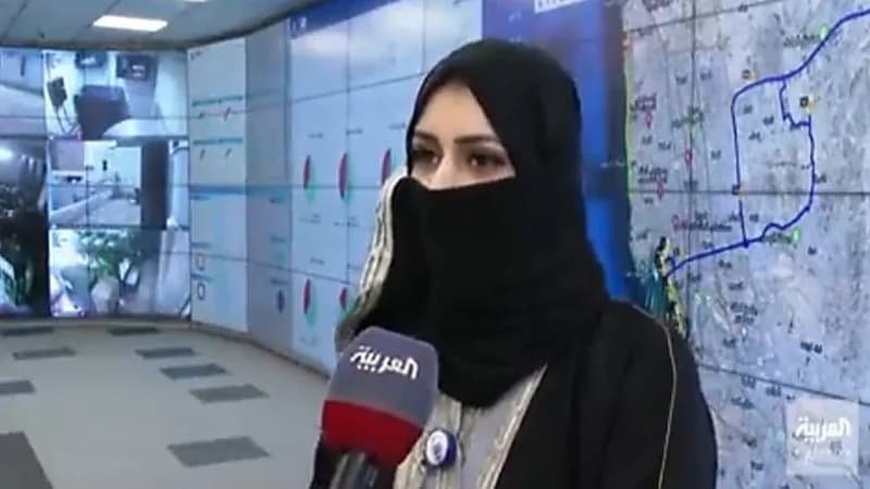 شاهد.. طاقم نسائي يدير مركز التحكم في أمانة جدة