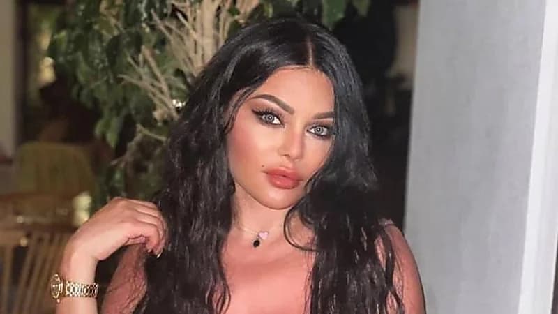 هيفاء وهبي تبهر جمهورها بلوك غريب