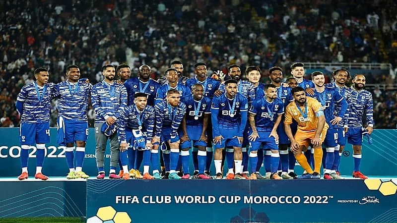 الفيفا يشيد بأداء الهلال: يجعل كل مشجعيه مرفوعي الرأس