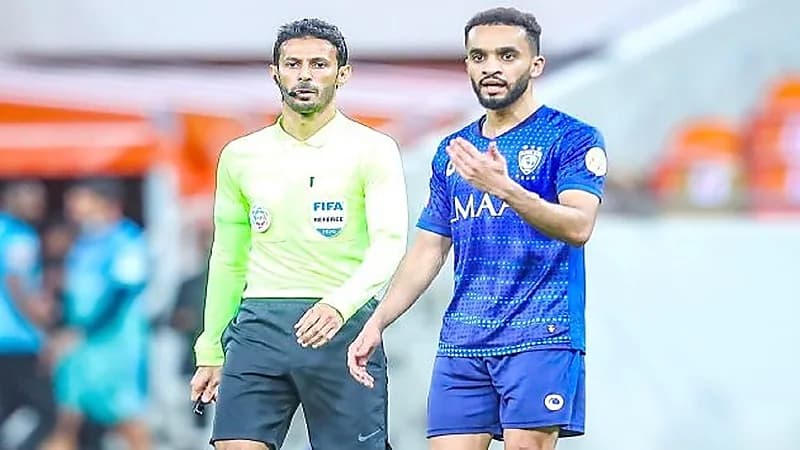 ماجد الشمراني حكمًا لمباراة الهلال والشباب