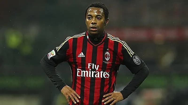 لاعب ميلان مهدد بالسجن 9 سنوات بسبب سيدة