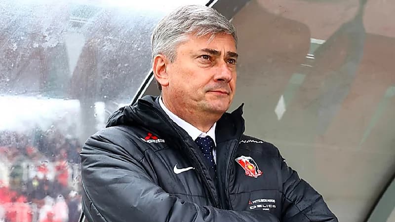 مدرب أوراوا: سننوع خططنا التكتيكية لمواجهة الهلال