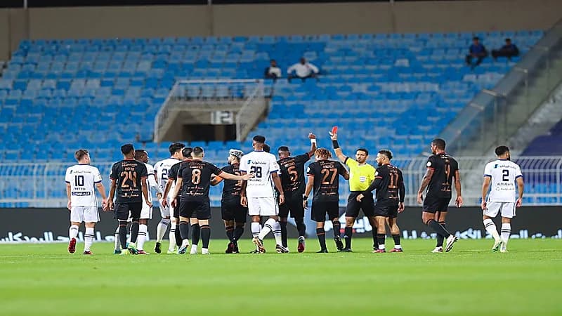 الانضباط: إيقاف كويلار وتغريم دياز والمفرج و ميشايل