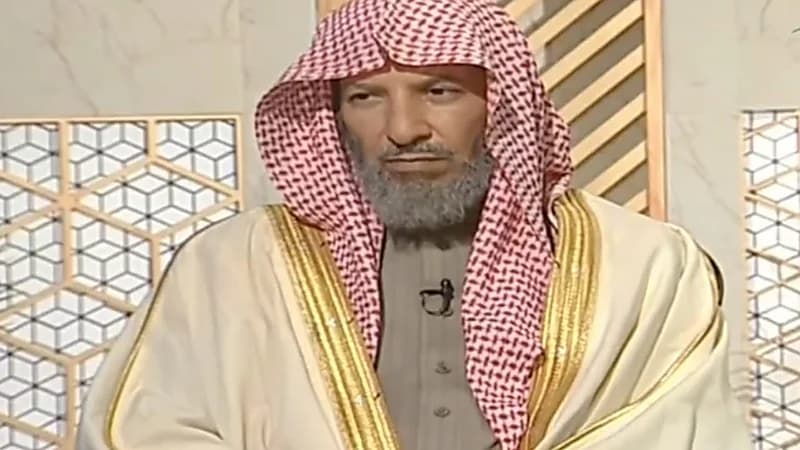 هل يجوز للشخص أن يصلي العصر قبل الأذان بـ 10 دقائق.. الشثري يجيب.. فيديو