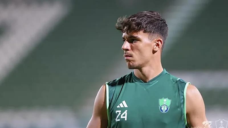 جابري فيجا يثير جدلاً واسعًا بشأن رحيله عن الأهلي