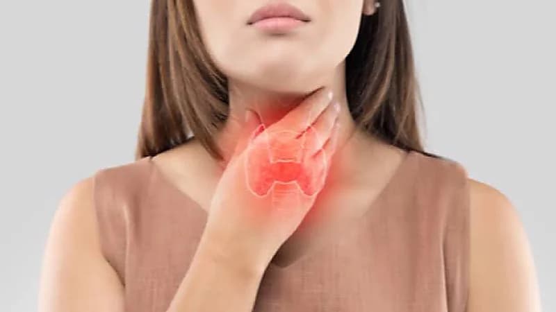 طبيب روسي يكشف عن علاج لـ مشكلات الغدة الدرقية دون اللجوء للهرمونات