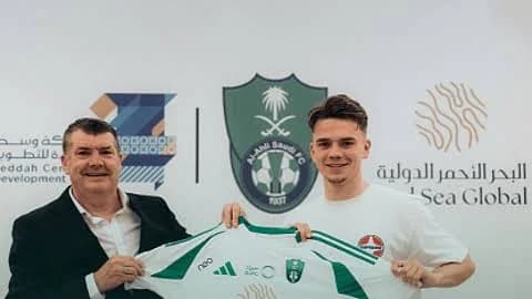 دامس يصف رونالدو بـ"الأفضل في التاريخ"