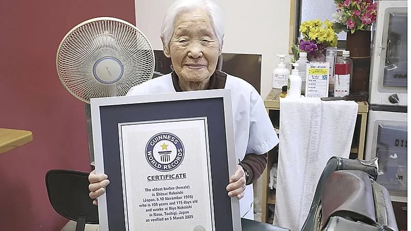 غينيس تكرم أكبر حلّاقة في العالم