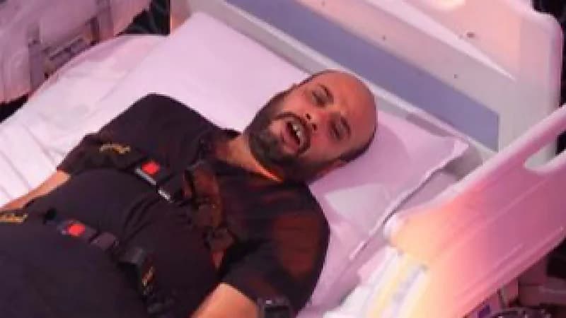 رامز جلال يسخر من حاتم صلاح: ده قهوجي مش فنان