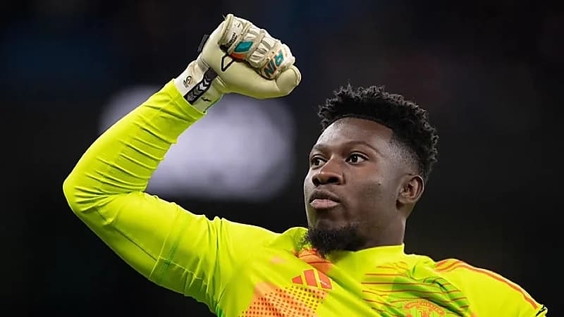 أندية روشن تستهدف حارس مانشستر يونايتد