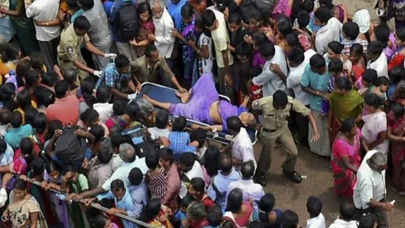 .مقتل 6 وإصابة أكثر من 50 شخصاً في مهرجان ديني غرب الهند