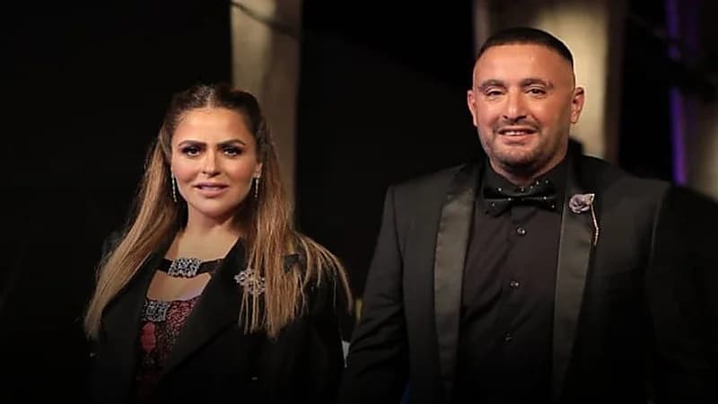 إعلامية تكشف السبب وراء طلاق أحمد السقا وزوجته