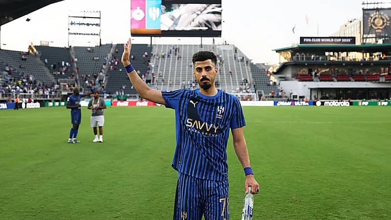 لاجامي: اللعب للهلال وتحقيق حلم المونديال نعمة من دعاء الوالدين