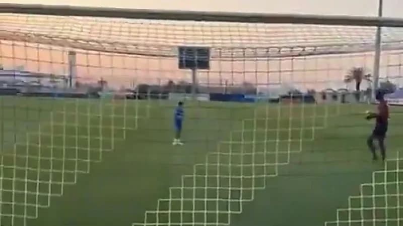 تحدي طريف بين نجل ميتروفيتش ورديف .. فيديو