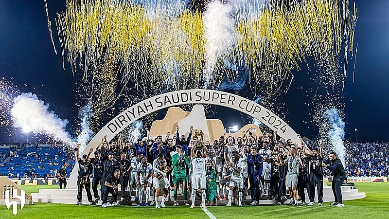 الهلال يعلن عن عدد بطولاته