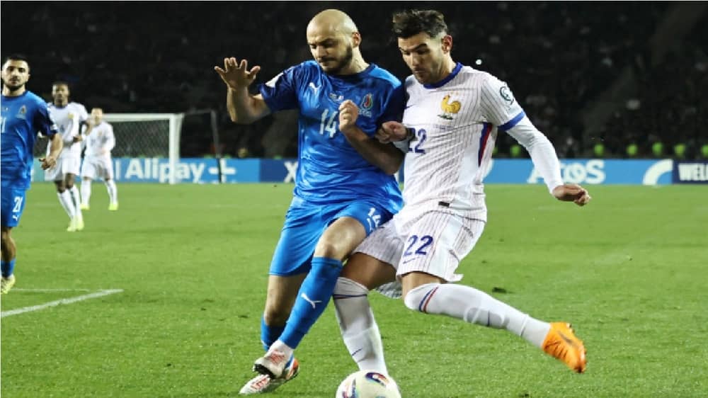 فرنسا تهزم أذربيجان بثلاثية