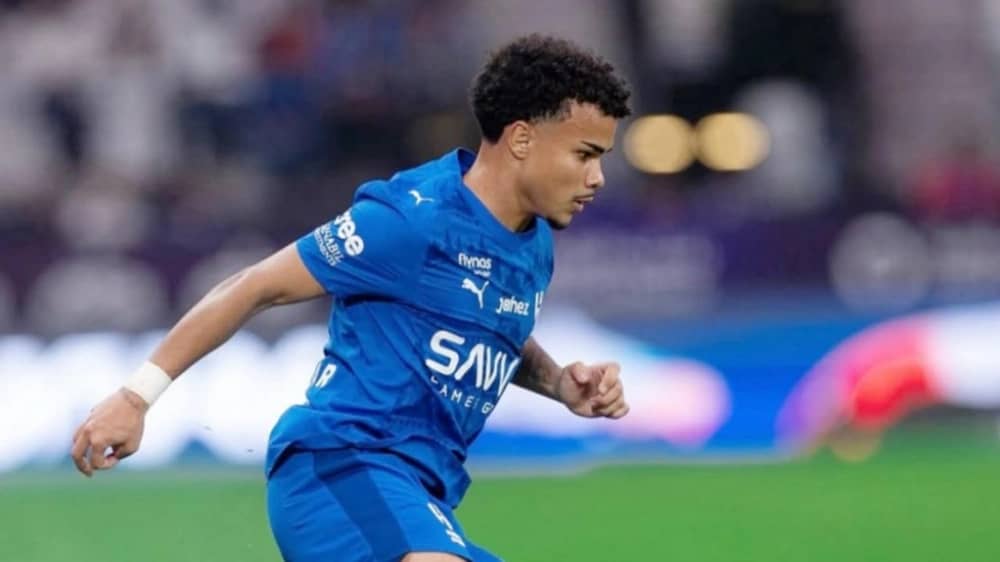 الخلود يفاوض الهلال لضم البرازيلي كايو سيزار على سبيل الإعارة