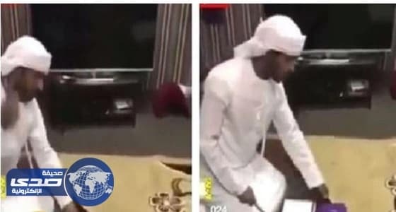 بالفيديو.. إماراتي يحطم جهاز قنوات " بي أن سبورت " القطرية
