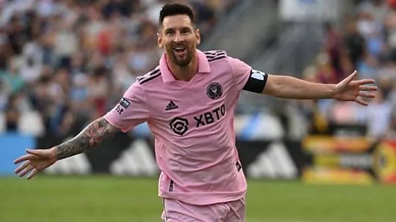 برشلونة يشكر ميسي بعد تهنئته سيدات الفريق