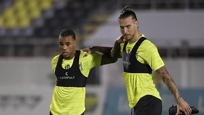 تطورات جديدة بخصوص مستحقات "بريجوفيتش" و "رودريجيز"