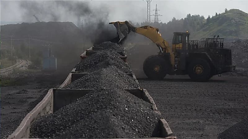 بريطانيا تتخلى عن شعاراتها وتبني أول منجم فحم منذ 30 عام