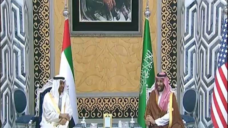 بالفيديو والصور.. ولي العهد يستقبل الرئيس الإماراتي في مطار جدة