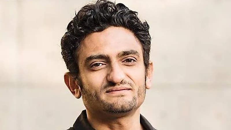 السجن 6 أشهر بحق وائل غنيم لسب وقذف تركي آل الشيخ