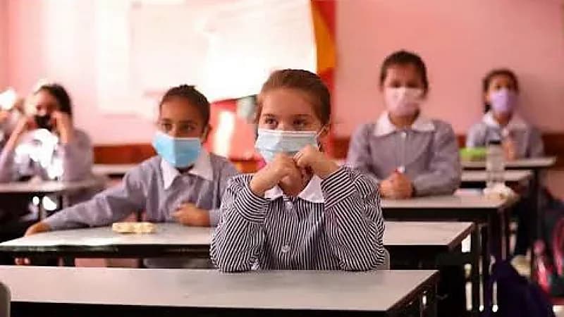 "الفيروس المخلوي" ينتشر بمدارس مصر ويعيد الذعر مرة أخرى للأهالي