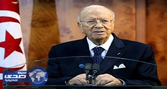 السبسي يناقش الأوضاع الأمنية والعسكرية مع قادة الجيوش التونسية