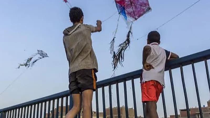 مشاجرة بسبب طائرة تتحول لجريمة قتل مروعة