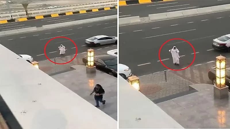 شاهد.. حركات غريبة لشخص أمام مقهى بإحدى مناطق المملكة