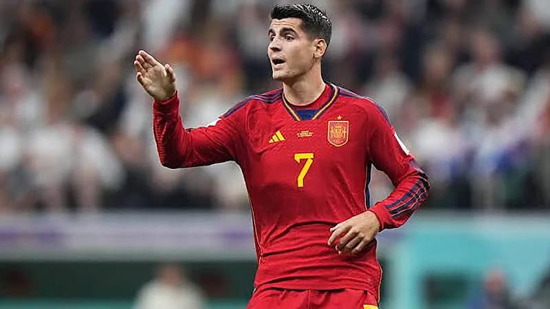 مفاوضات لانتقال موراتا إلى دوري روشن في الشتوية