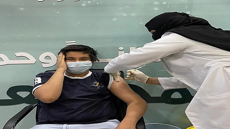 "صحة الرياض" تبدأ في إعطاء اللقاح للفئة العمرية من 12 إلى 18 سنة