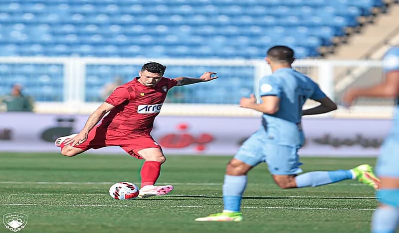 التعادل الإيجابي يحسم مواجهة الباطن وضمك