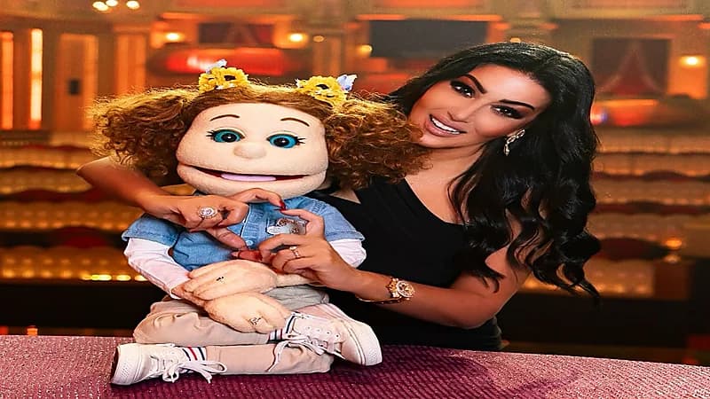 سمية الخشاب تحدث ضجة بوصلة رقص مثيرة على الطريقة الخليجية