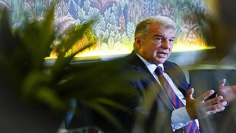 لابورتا: نخطط لتكريم ميسي في افتتاح كامب نو الجديد