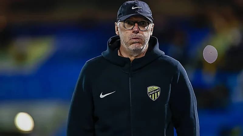 قرار عاجل من بلان قبل مواجهة ضمك المرتقبة