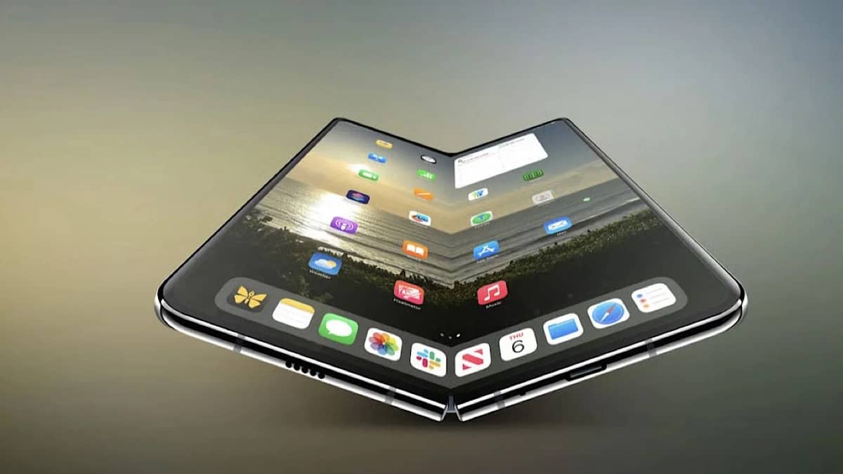 الكشف عن مواصفات أول آيفون قابل للطي