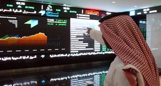 اقتصادي يفجرها: الواسطة تحدد مكافآت ورواتب كبار التنفيذيين بالشركات